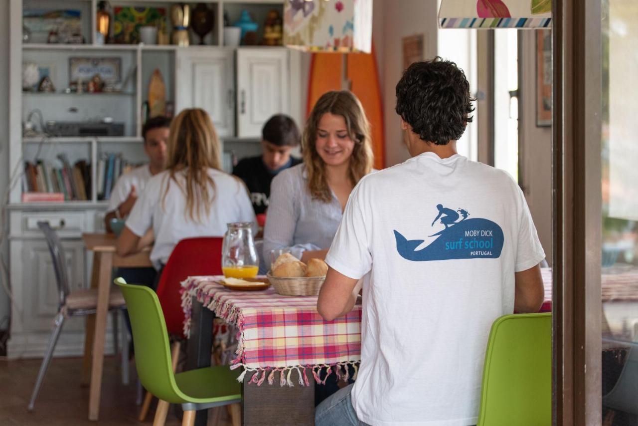 Moby Dick Lodge Malveira da Serra Bagian luar foto