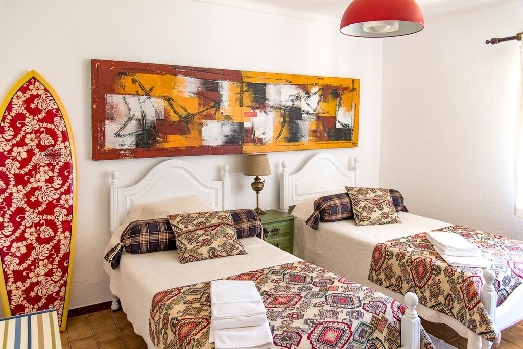 Moby Dick Lodge Malveira da Serra Bagian luar foto