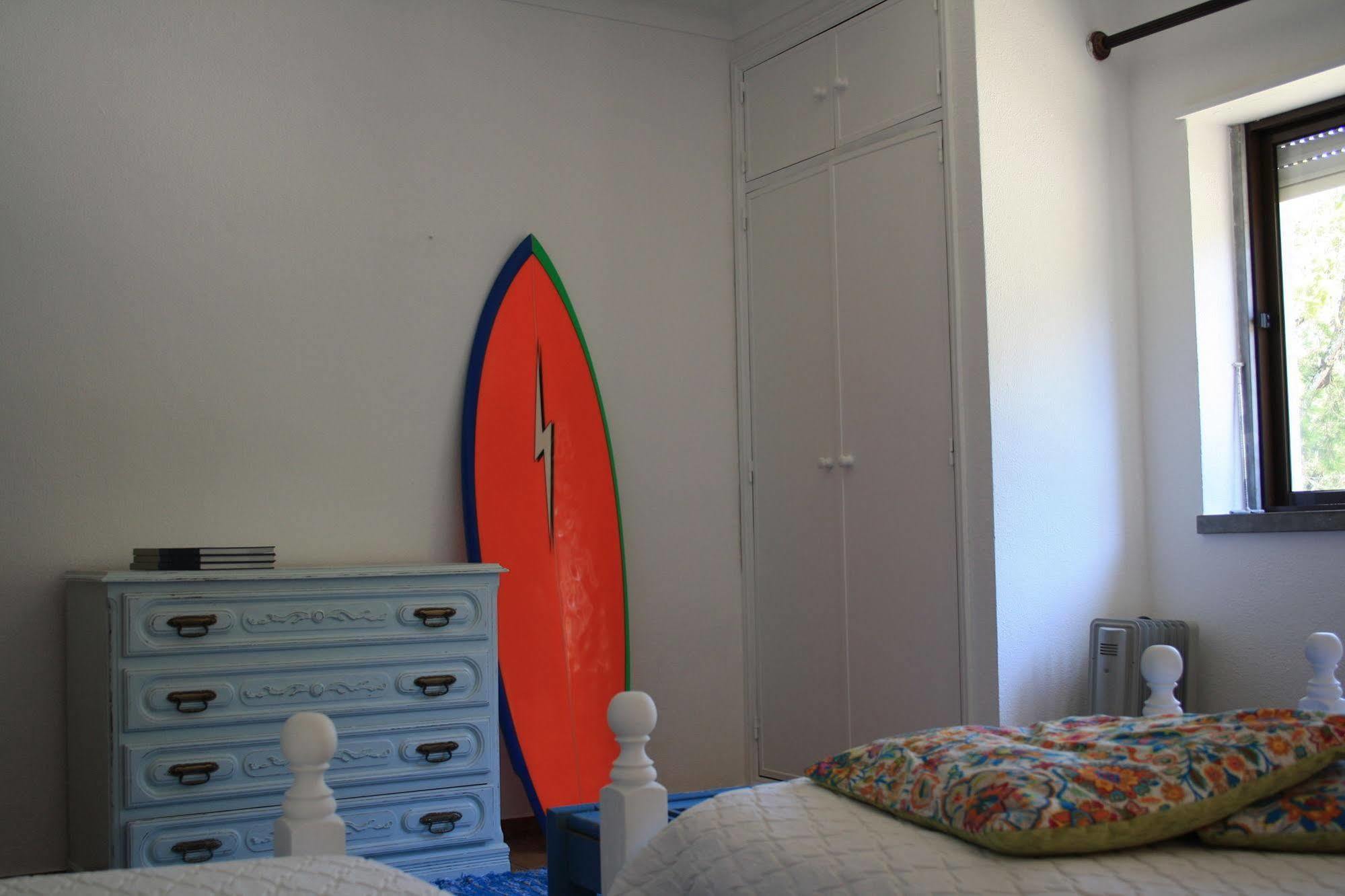 Moby Dick Lodge Malveira da Serra Bagian luar foto